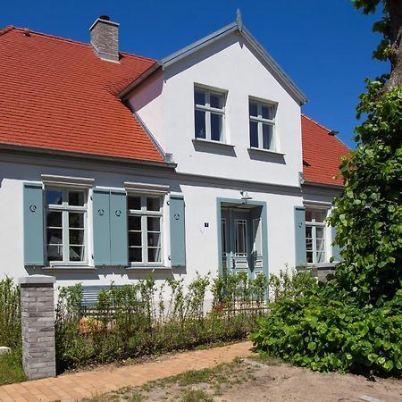 Kapitaenshaus Luv & Lee Villa Wustrow  Bagian luar foto