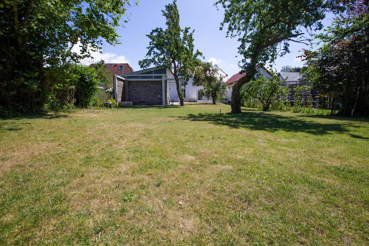 Kapitaenshaus Luv & Lee Villa Wustrow  Bagian luar foto